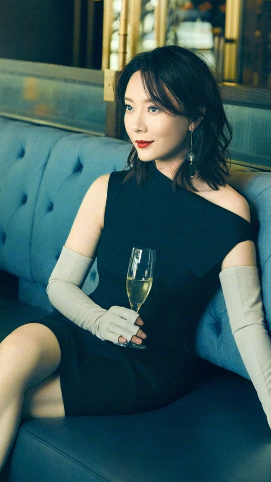 陈数端庄优雅迷人写真,这颜值气质真美,春风十里不及你的美色