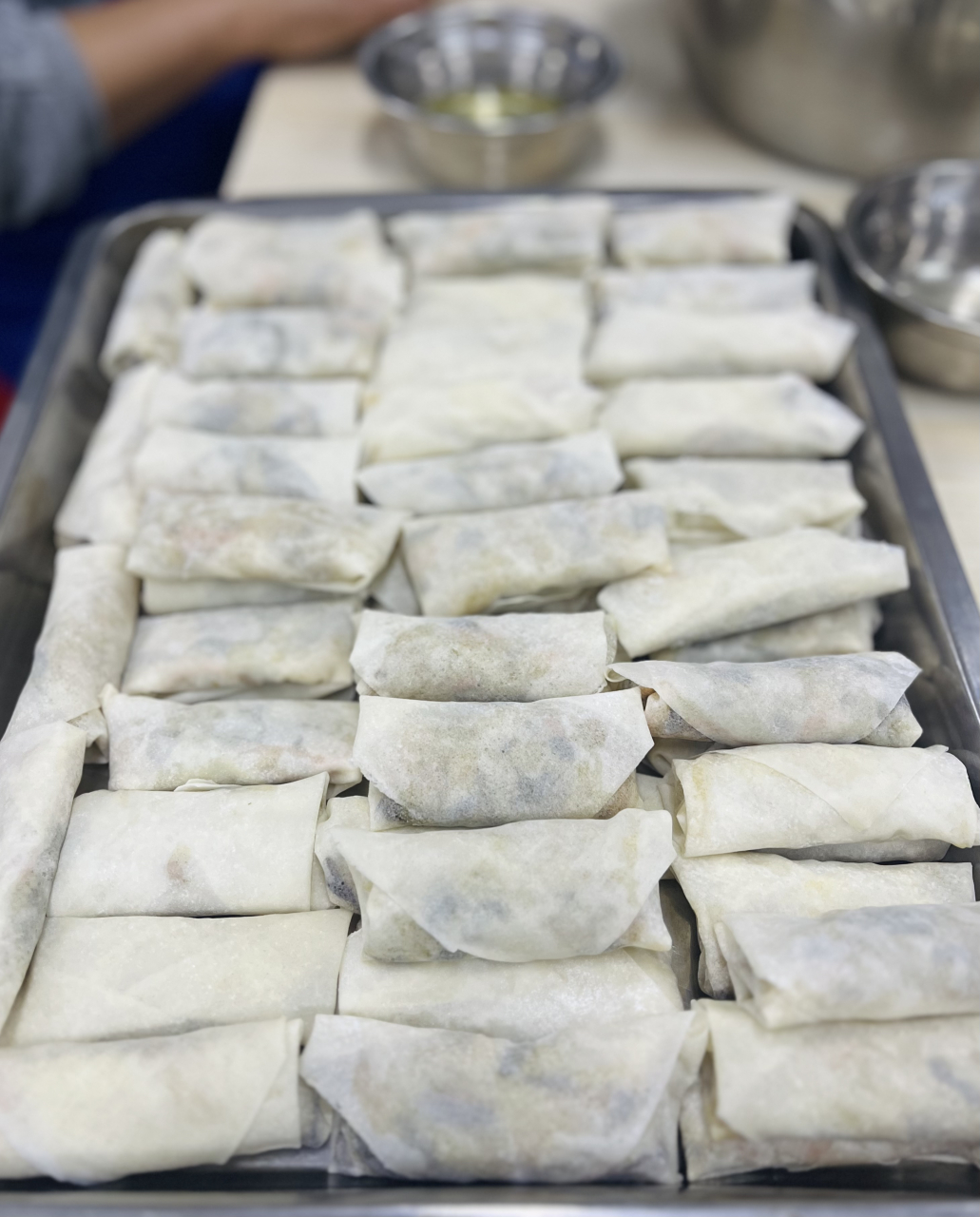 周五美食分享 炸春卷,南瓜玉米汁,都是孩子们爱吃爱喝的,有的女孩子都