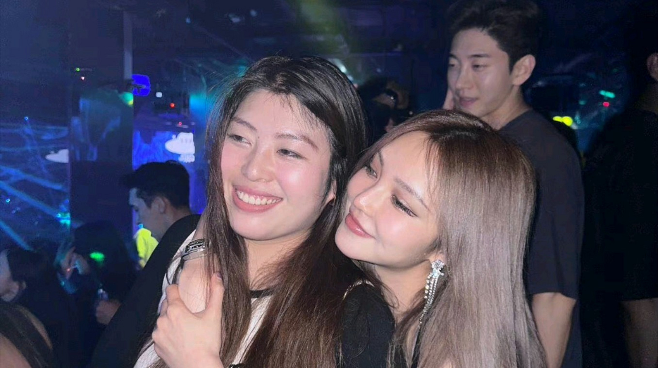 罗志祥前女友周扬青现身夜店,引起热议!