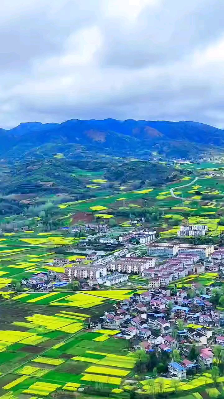 大西北陕西汉中春天的乡村美景,有人到过吗