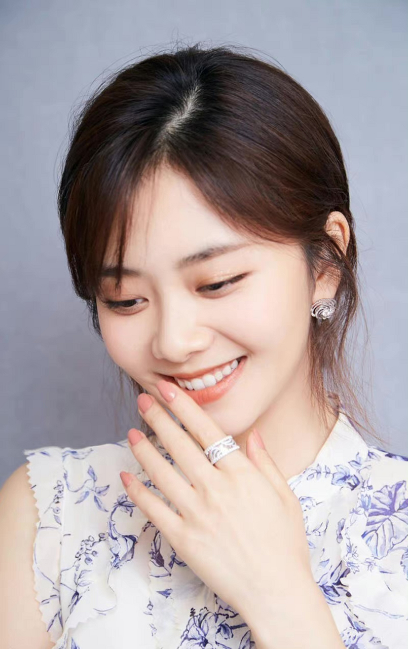 谭松韵美照,长相甜美可爱,笑容甜美迷人,太讨人喜欢了#养眼美女