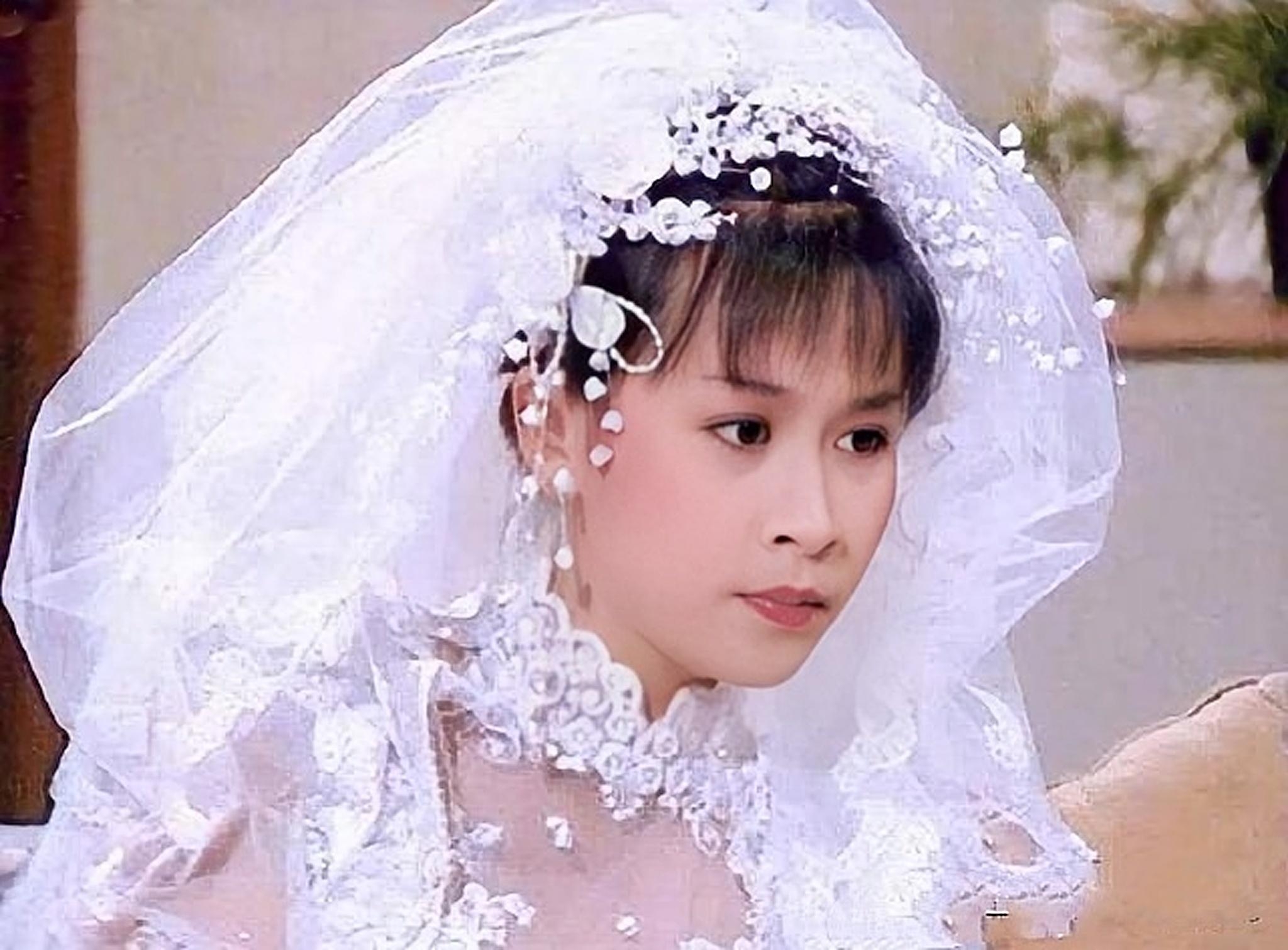 在那个无ps还美女如云的年代,来看看刘嘉玲年轻时候的样子吧