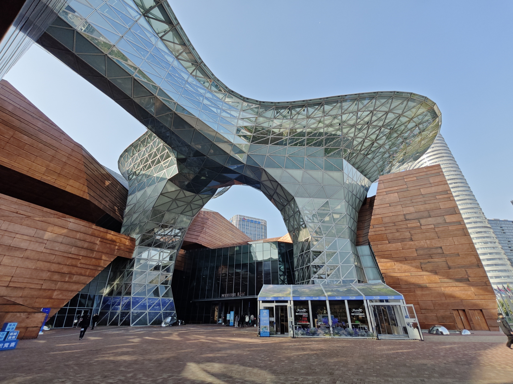 参观世博会博物馆 上海世博会博物馆,位于上海市黄浦区蒙自路818号,于