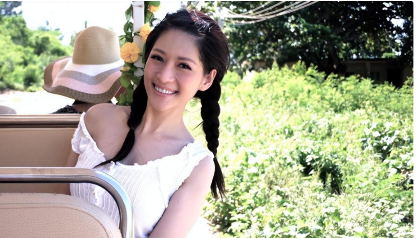 著名美女主持人:与冯小刚"夜宿",恋上前国脚,至今45岁仍未婚