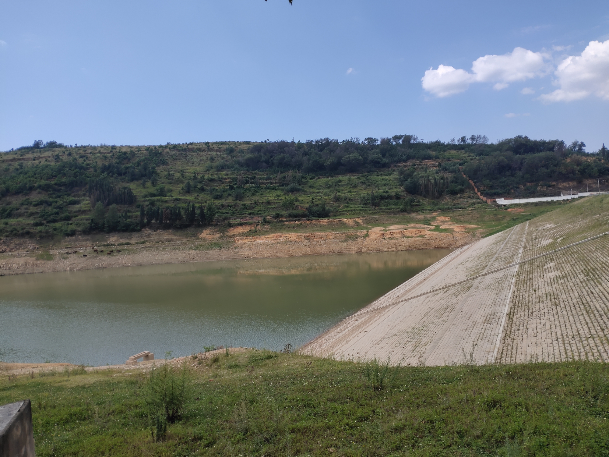 曲靖西山水库干旱严重,看看这些图片就知道了