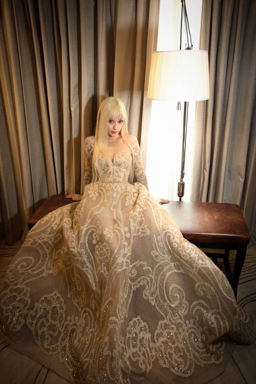 1,盛一伦迪丽热巴两人私下是有联系的,不过关系一般,联系也不频繁.