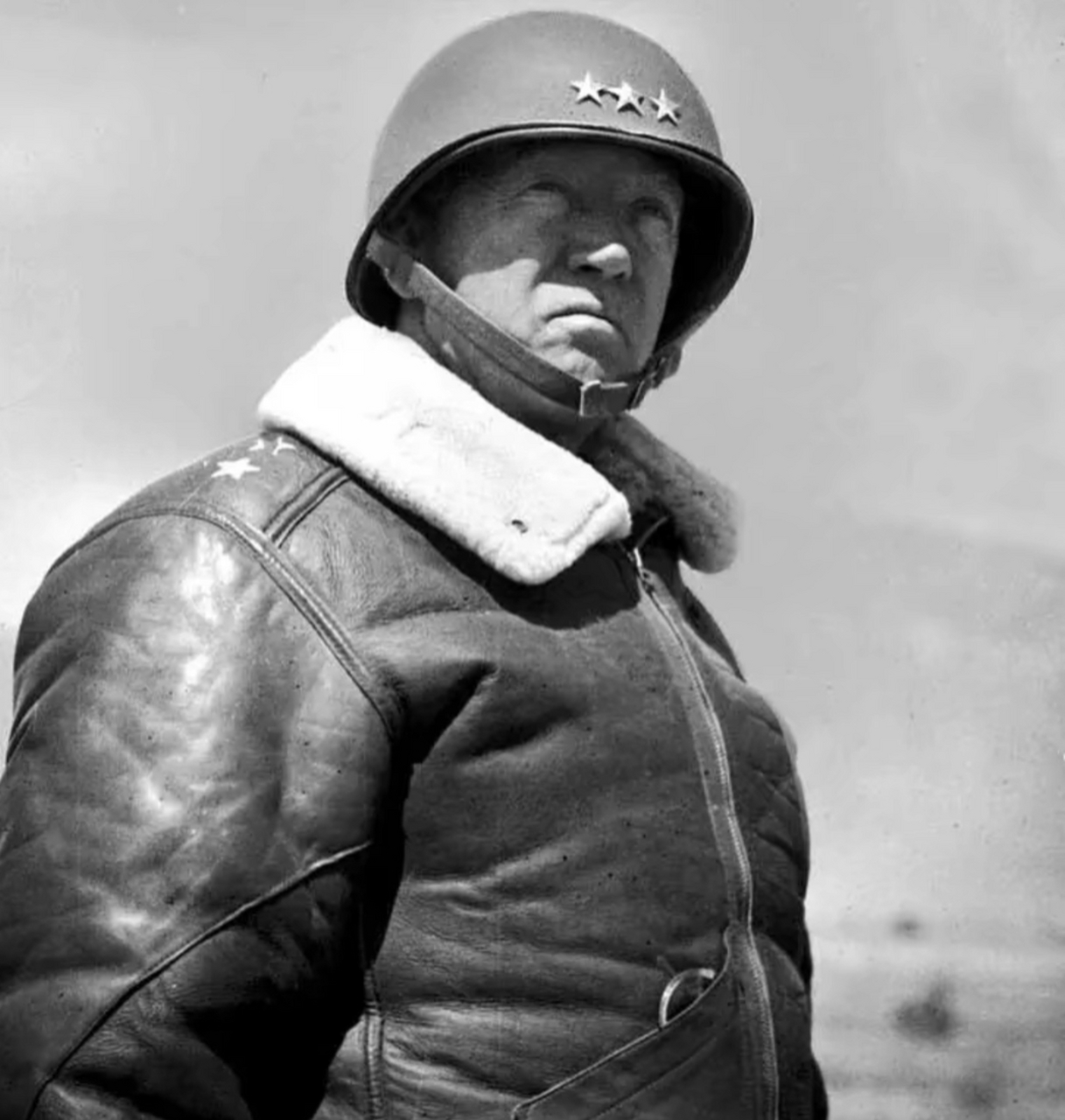 激战马雷斯防线  1943年2月,隆美尔军队在英国第8集团军的猛攻之下