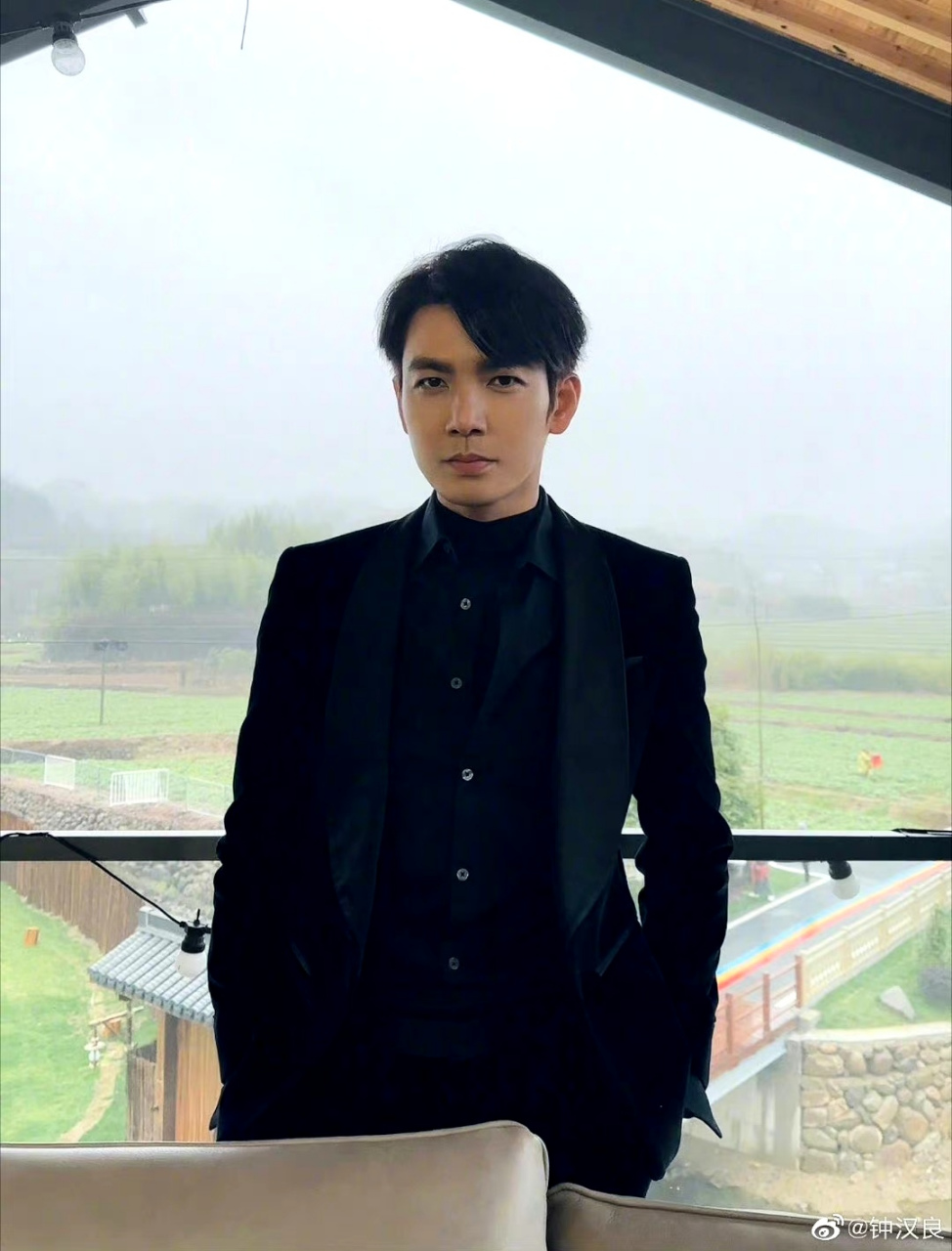 钟汉良竟然比沙溢大三岁 太让人不敢相信了