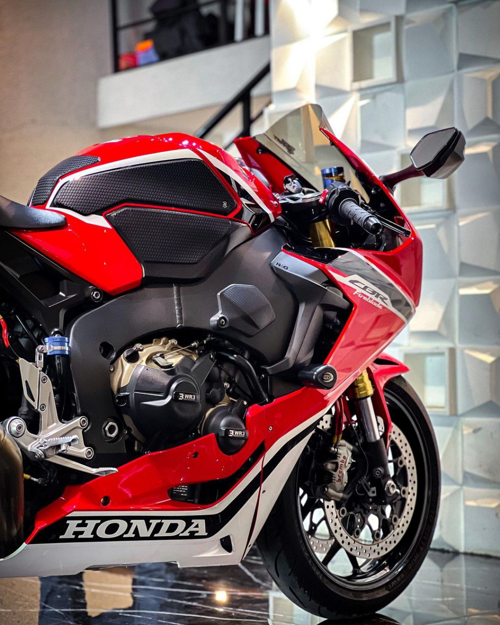 本田cbr1000rr fireblade#摩托车