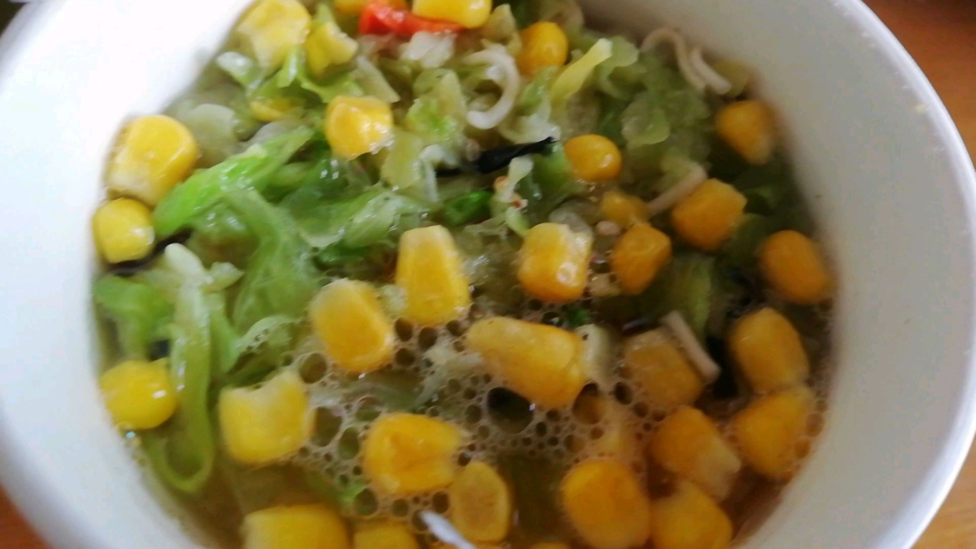 日本泡面也没有那么好吃,我还是喜欢汤达人