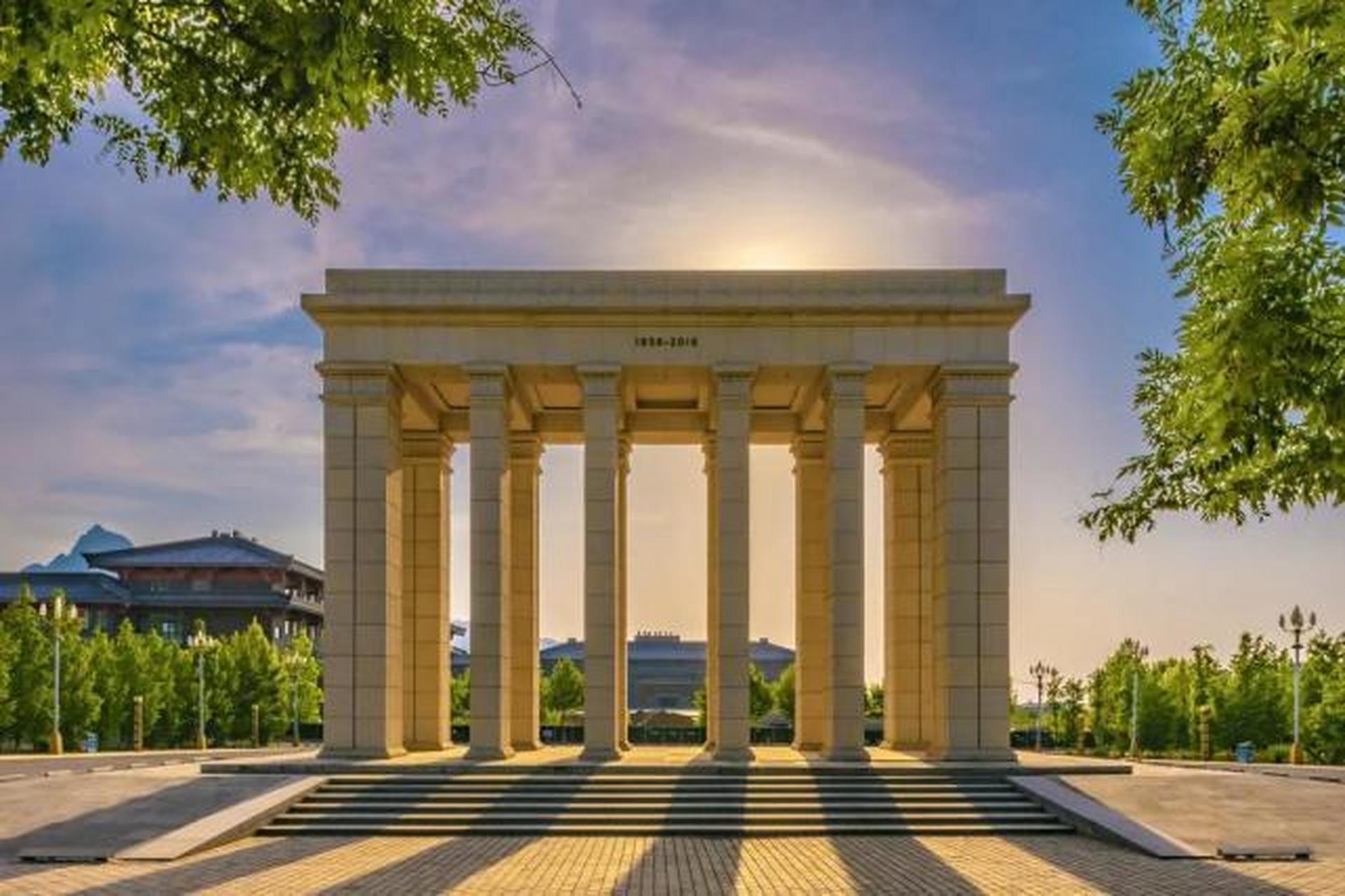 西安建筑科技大学是建筑老八校里面唯一没有合并的高校,西安交通大学