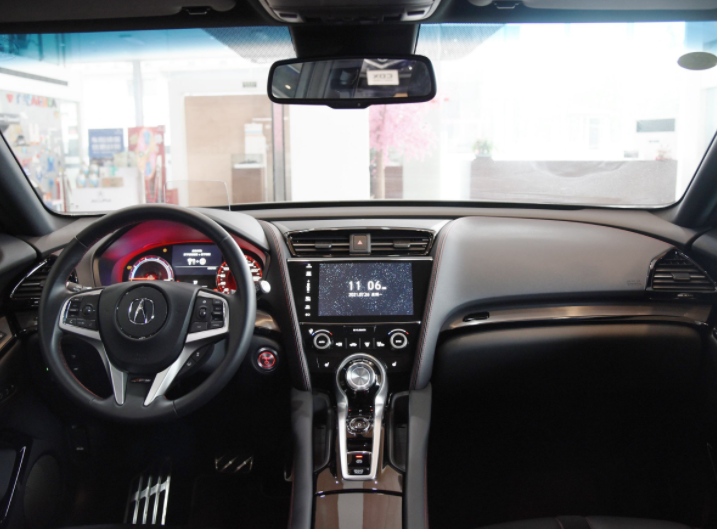 ∧这个标志是什么车?