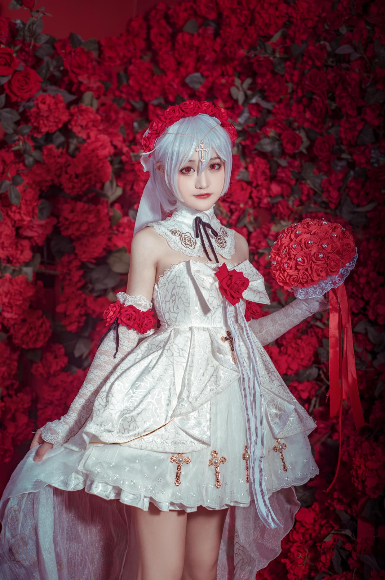 「崩坏3」德丽莎cos:你敢接下我的捧花吗?那你就是我的人了