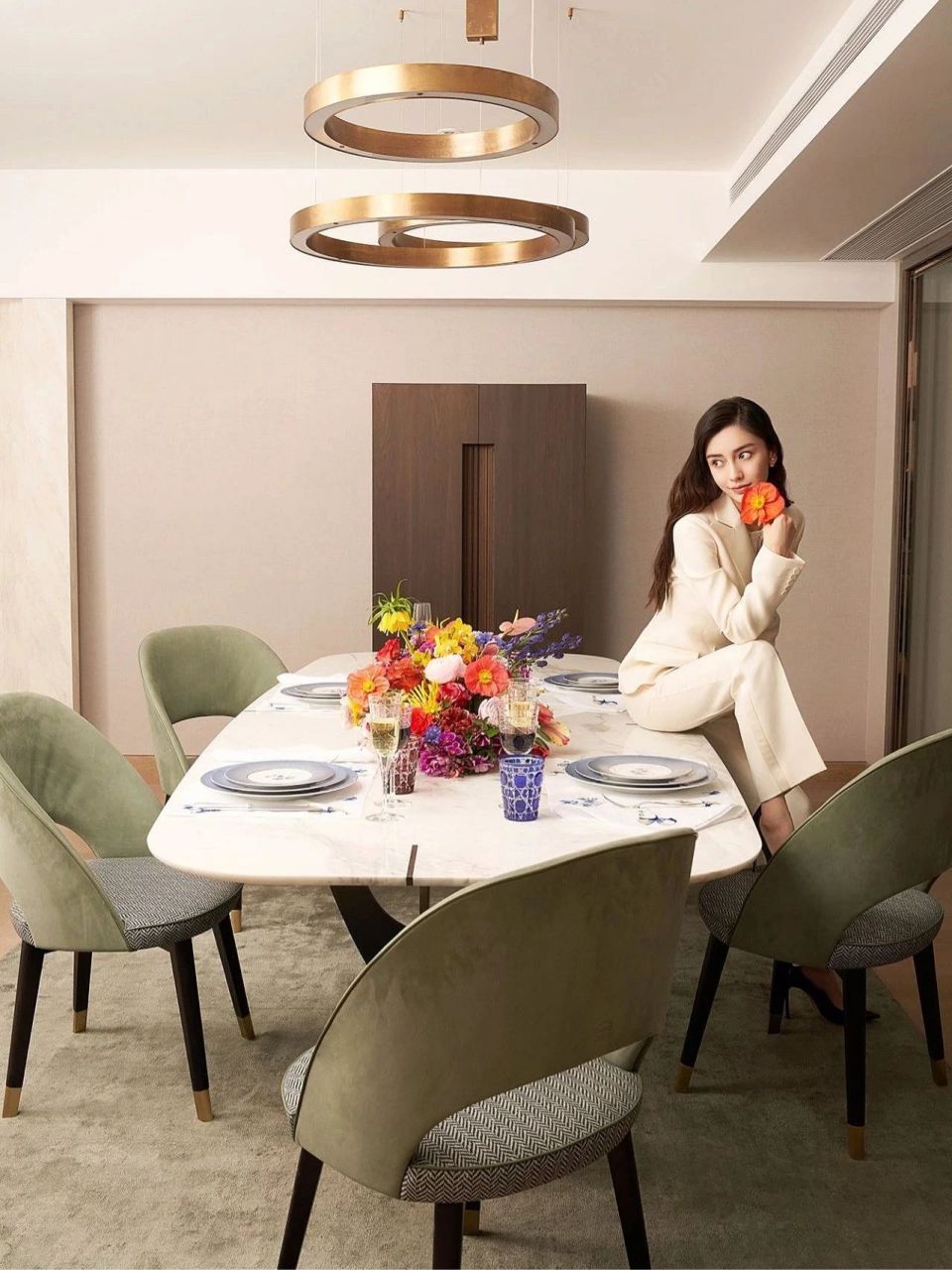 34岁angelababy的时尚风豪宅,全屋装修简洁利落,充满质感,十分精致!