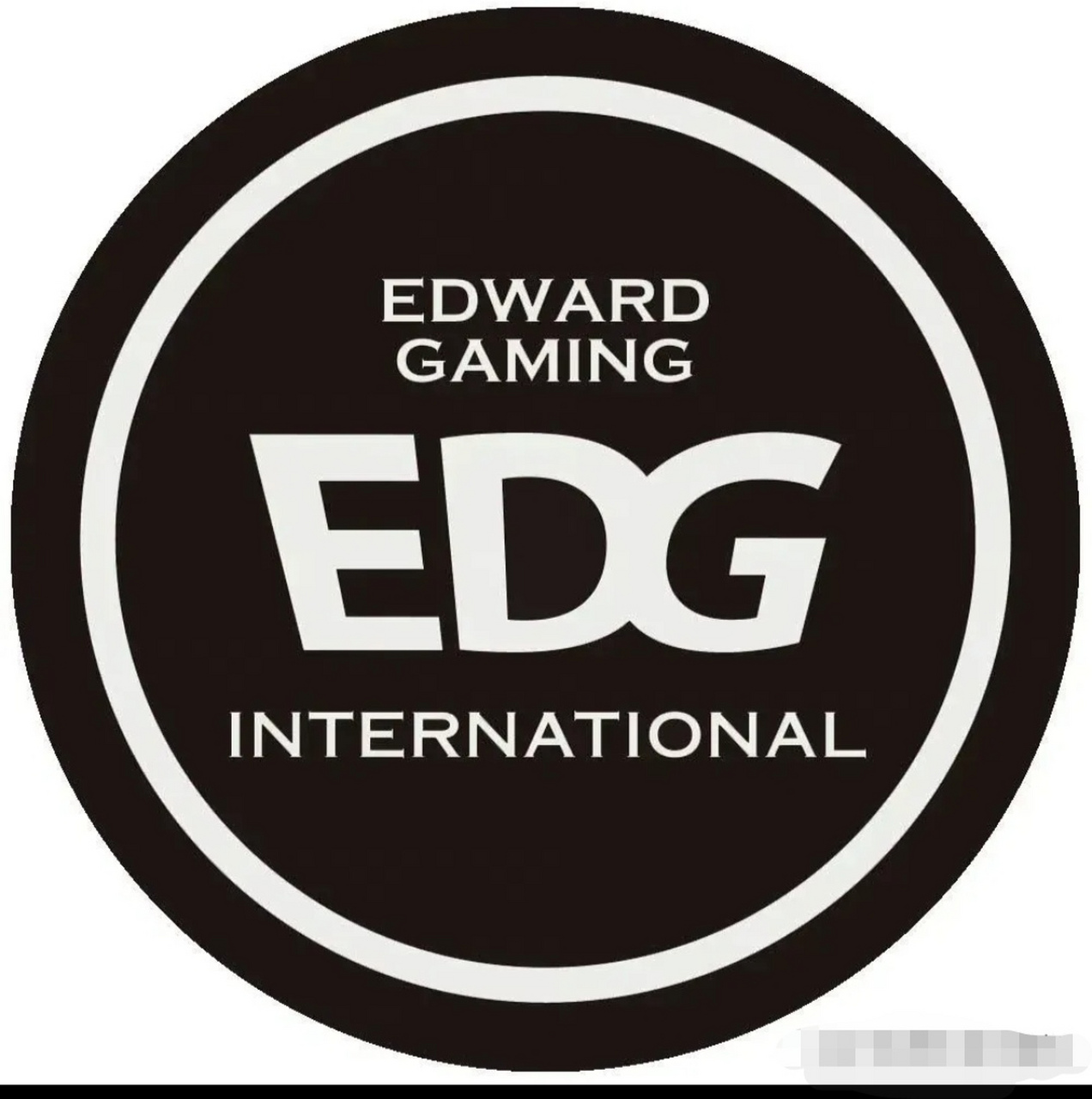 引进uzi,(超级大流量,刚开始那几天天天微博热搜,曝光拉满了)  2.