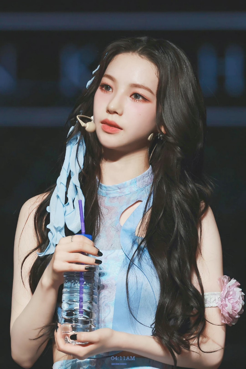 aespa# #柳智敏# aespa第一次开演唱会,看看刘智敏的绝美颜值吧唧真