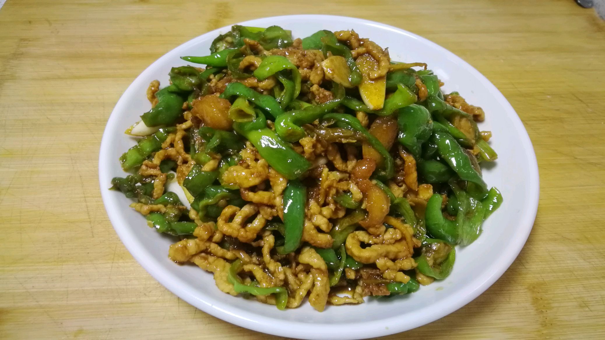 湖南辣椒炒肉,先炒辣椒还是先炒肉,很多人都错了