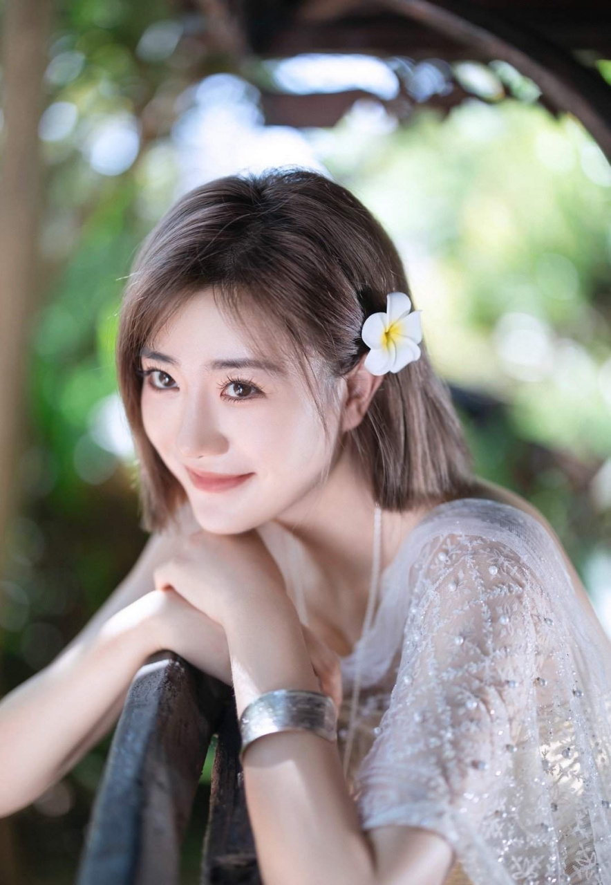 上海师范大学美女演员牟星迷人美照欣赏,真好看!