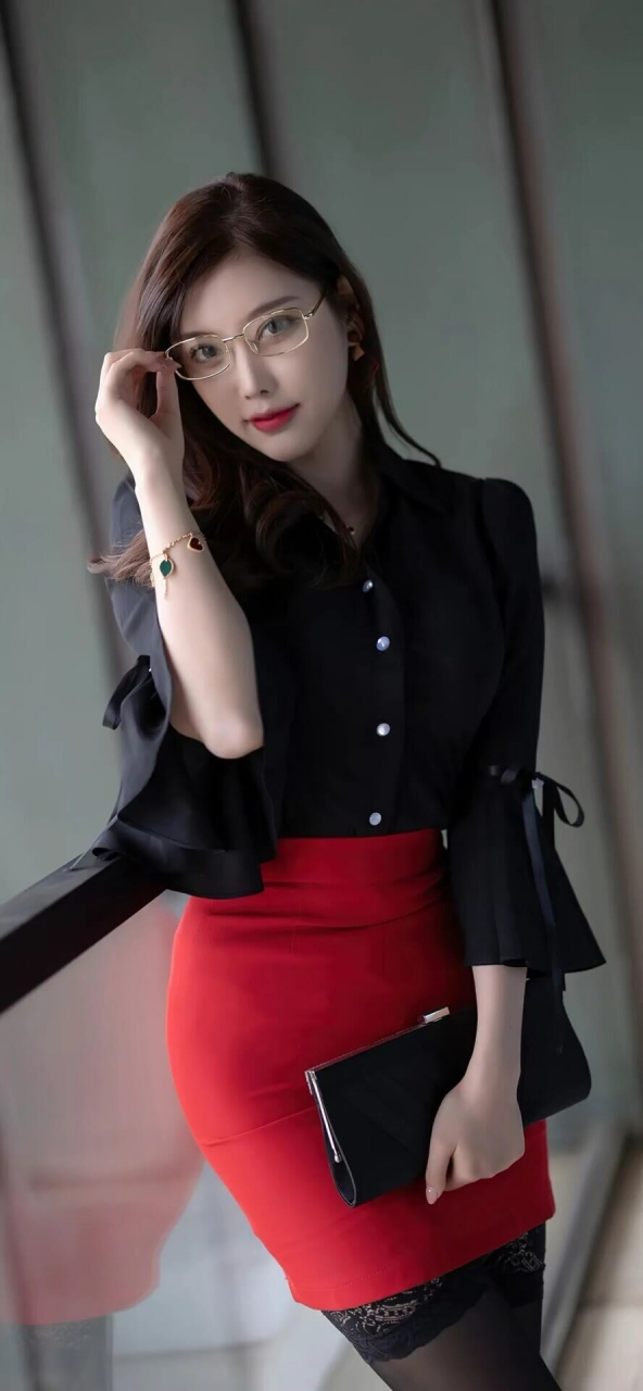 时尚穿搭# #黑丝# 成熟的女人魅力无限