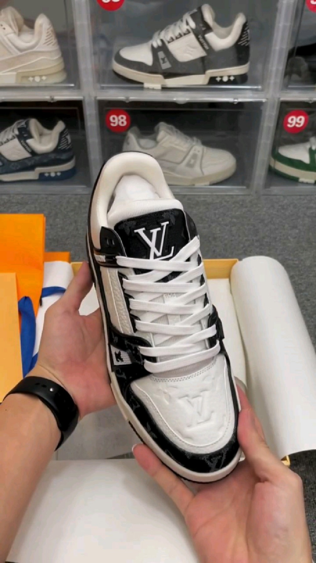 路易威登时尚休闲男鞋颜值简直爆表-度小视