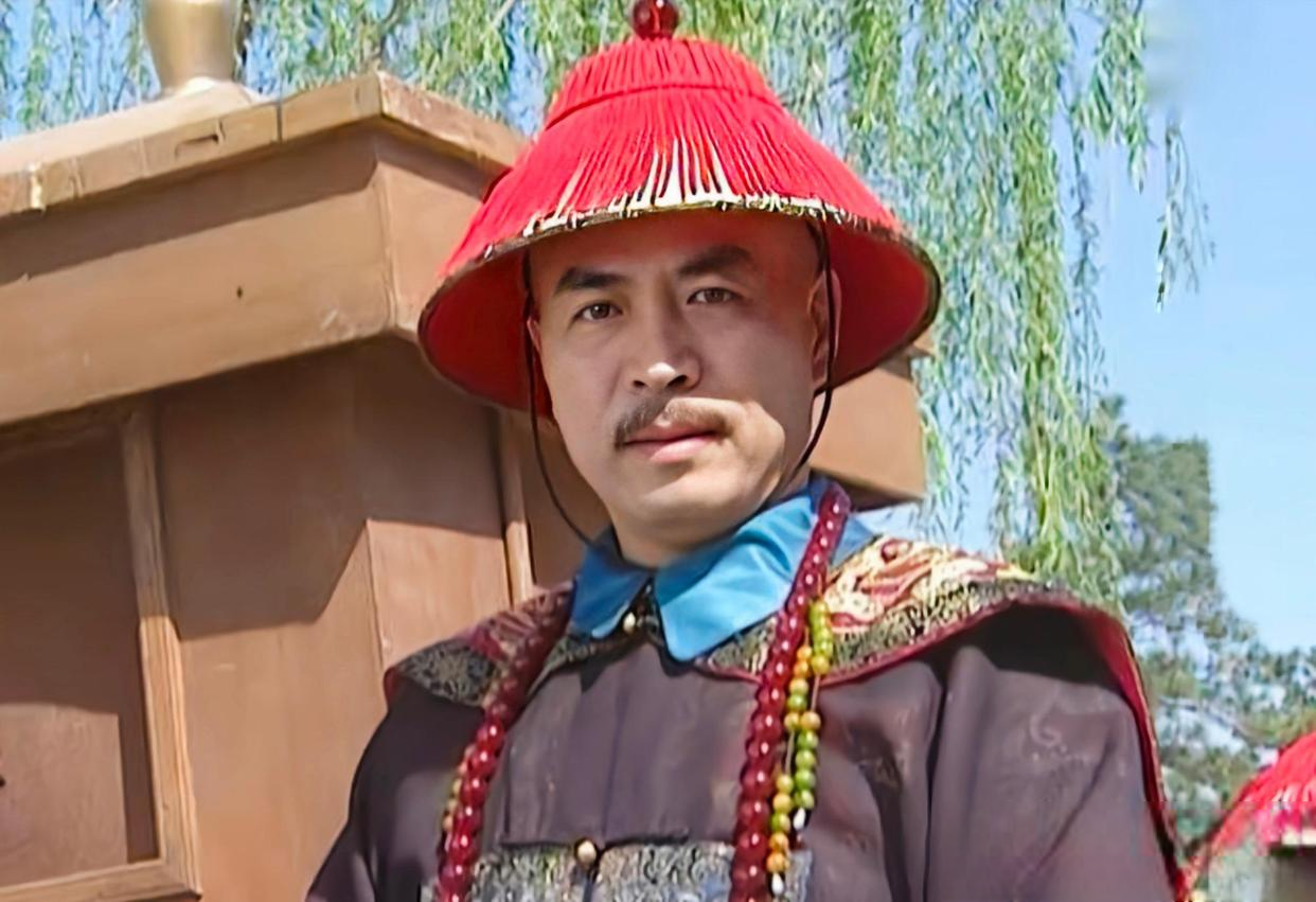 康熙王朝:李光地为何在丁忧时背叛蓝齐儿,他是如何一定走到黑的