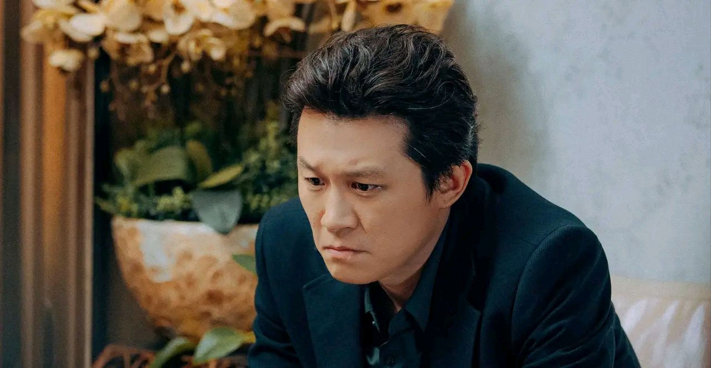 孙岩:十年龙套无人闻,一朝混混天下知,《狂飙》之后再出王炸