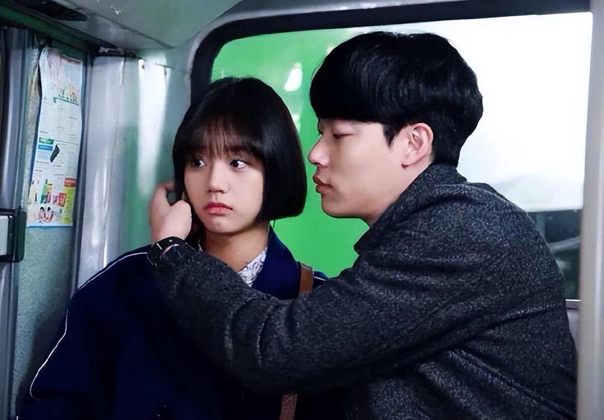 《请回答1988》李惠利柳俊烈分手!相爱七年男方争议不断