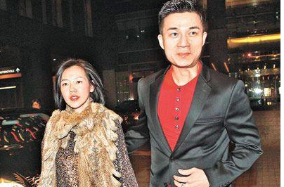 曝许雅钧得知真相,深夜晕倒偏瘫进icu,小s表情诡异与姐夫赴韩