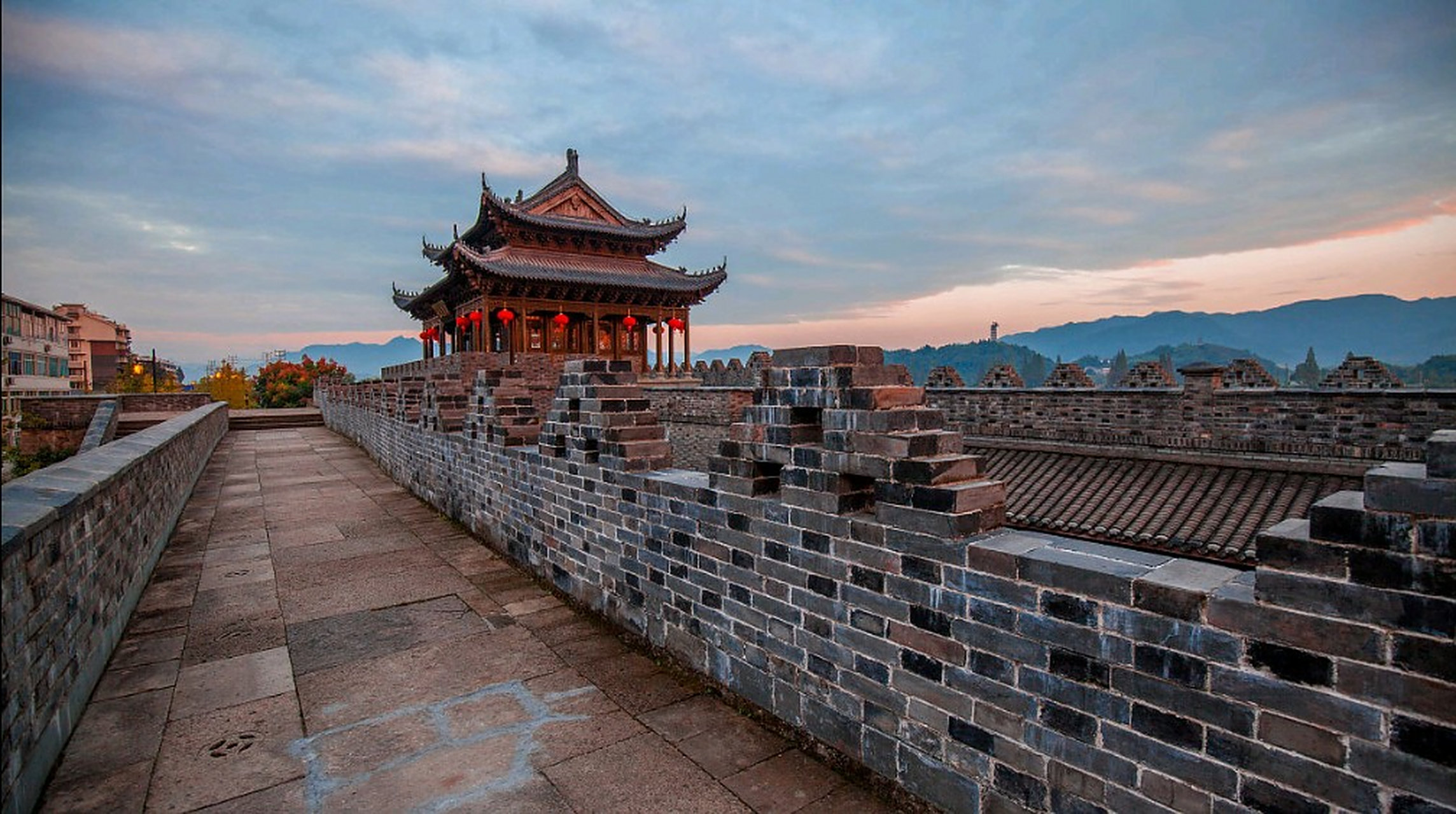 搜索话题# 严州古城位于浙江省杭州市建德市梅城镇,是一个有着1200多