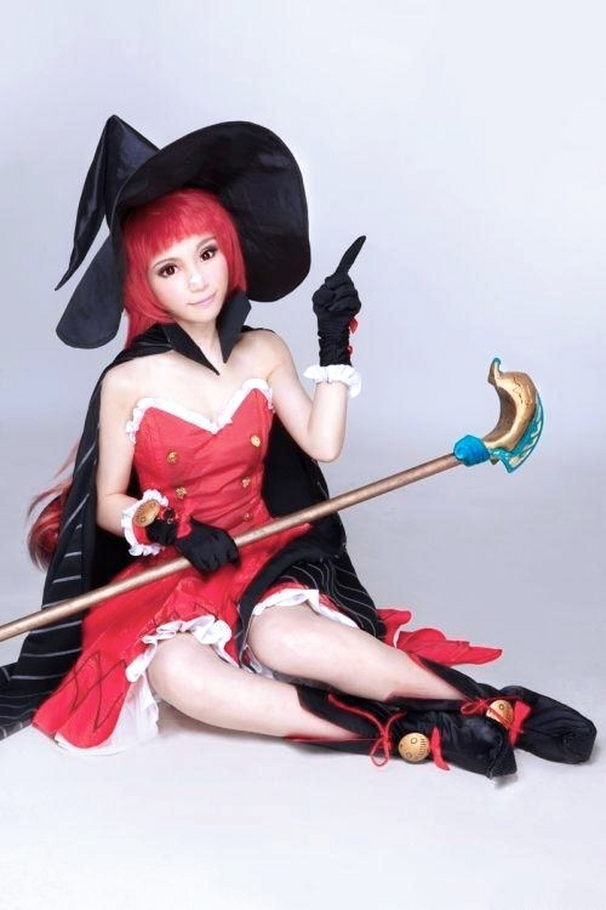 【dnfcosplay女战斗法师】 战斗法师是魔法师中比较特殊的一类,他们以