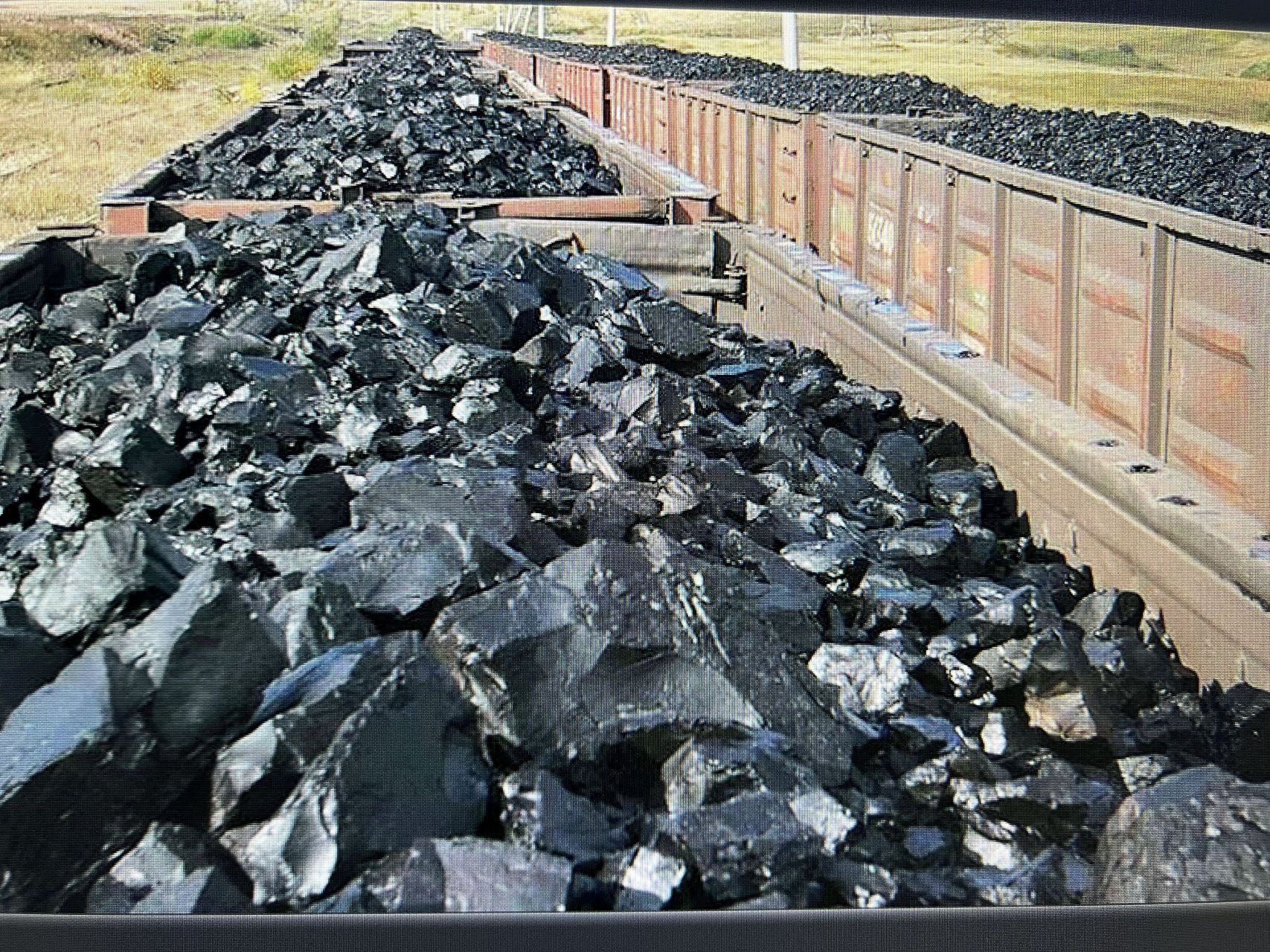 俄罗斯进口煤的一些现象          最近两个月俄煤越进越多,越来越不