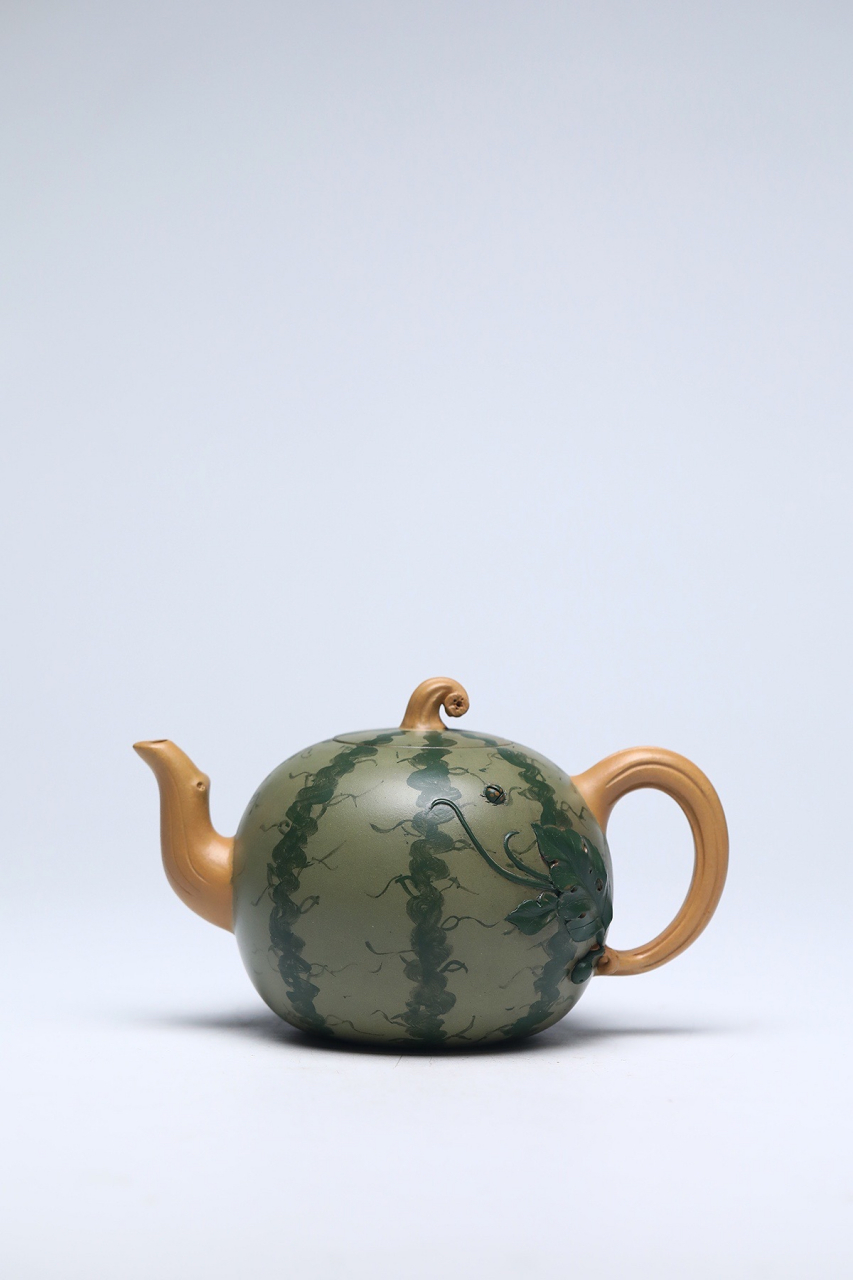 蒋蓉之女～蒋艺华 西瓜套组壶 原矿绿泥粉饰·430cc 作者:蒋艺华,研究