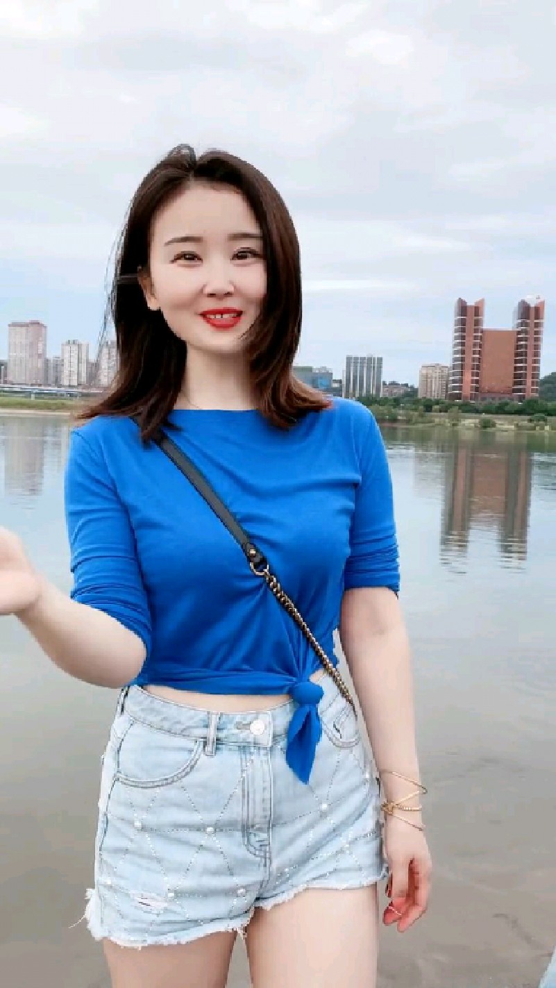 水灵灵美女图片图片