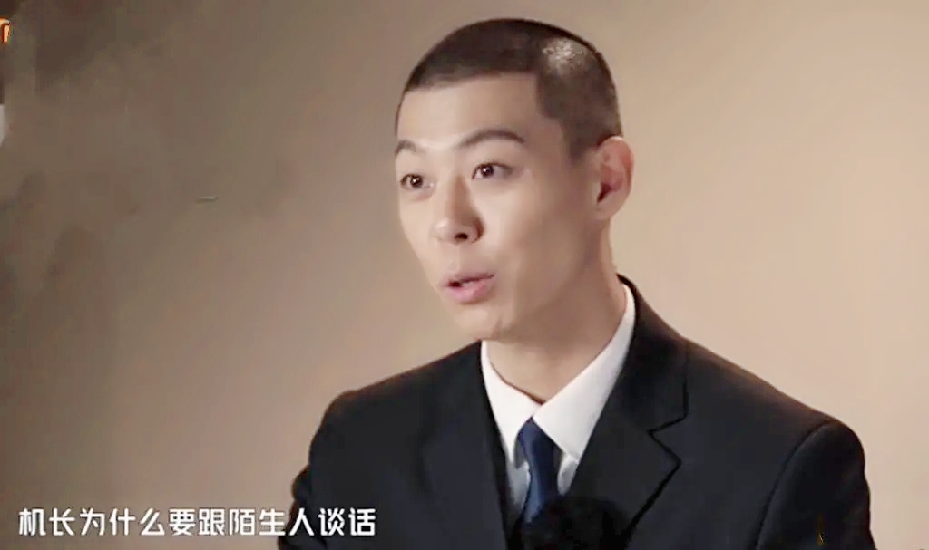 记《我们的滚烫人生》木讷而带点叛逆的王贺勇,百变的性感瑞奇!