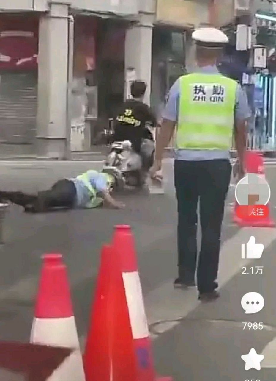 交警抓车图片搞笑图片