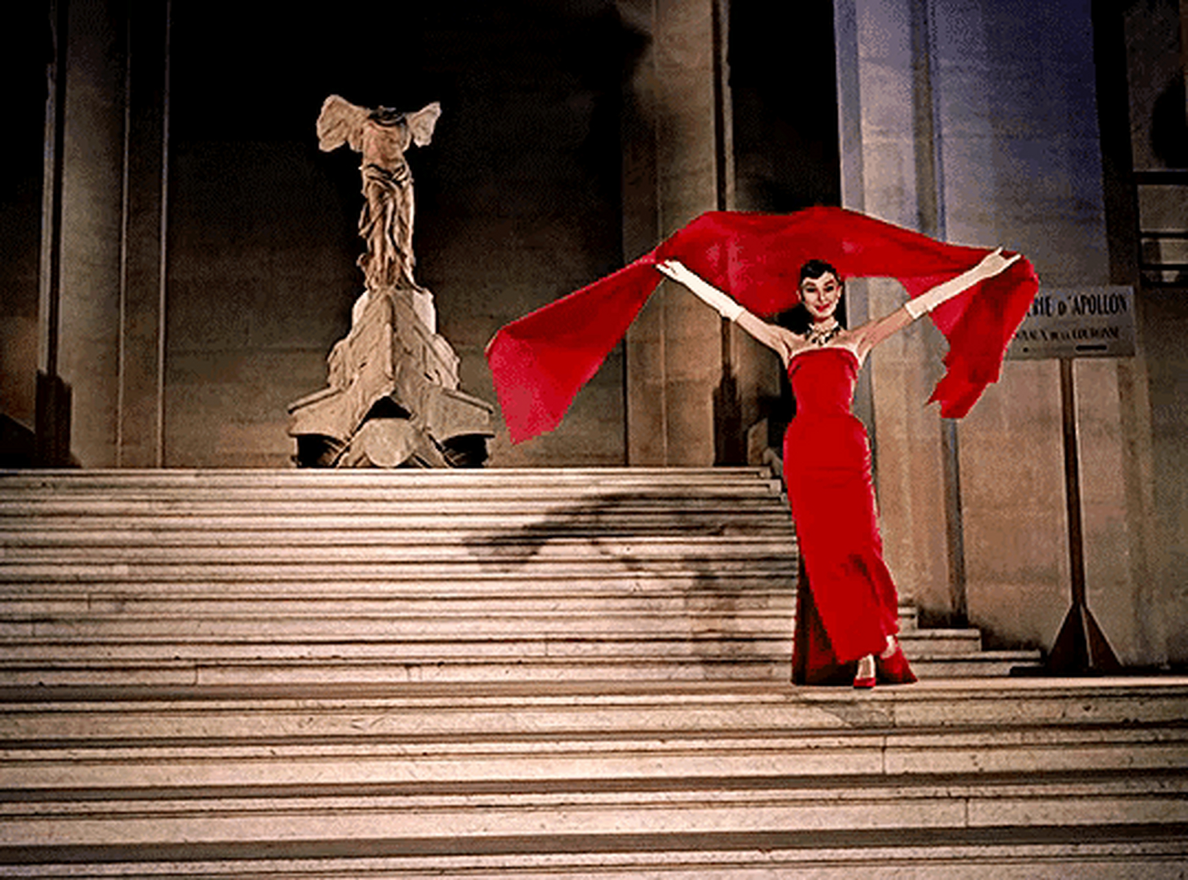 1957年,赫本在《甜姐儿》里的造型