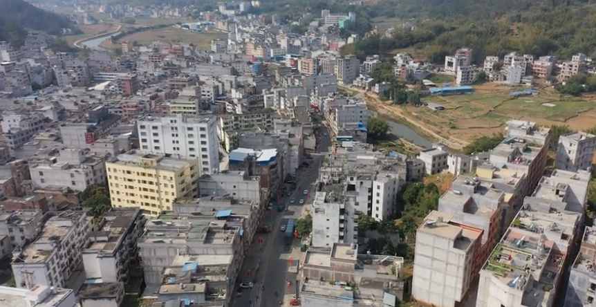 广西岑溪乡镇上的小破店,42年只卖一种小吃,从1毛钱涨到了2块钱