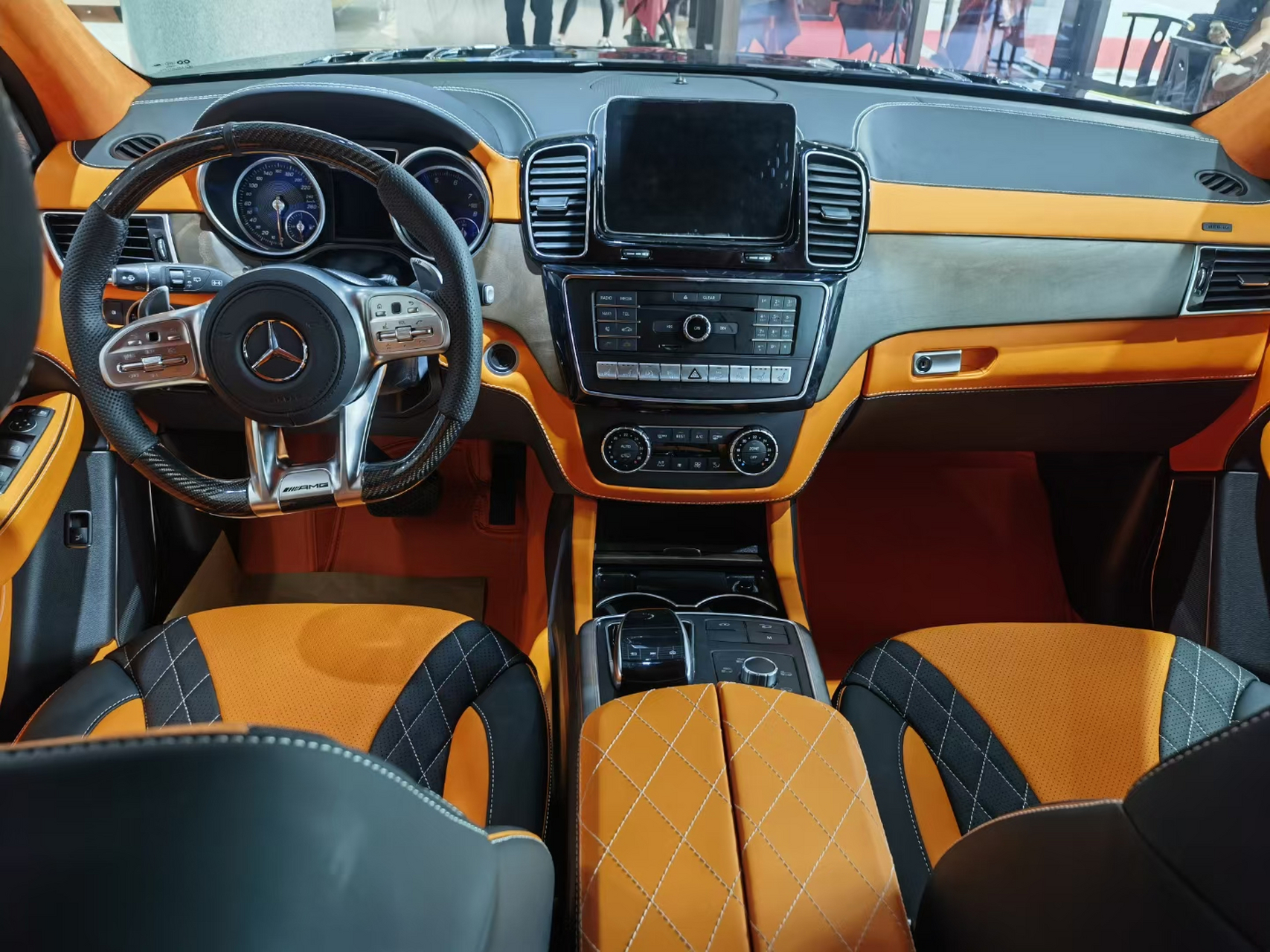 北京bj90黑色4.0tv8四座版本内饰升级实拍照片