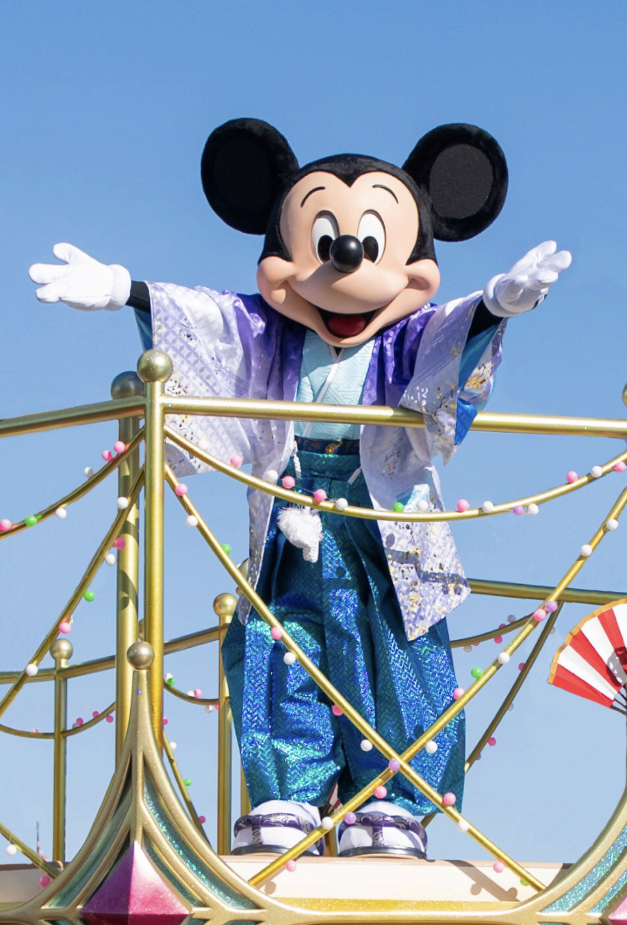 2022年元旦期间东京迪士尼乐园的米老鼠们将身着和服迎宾