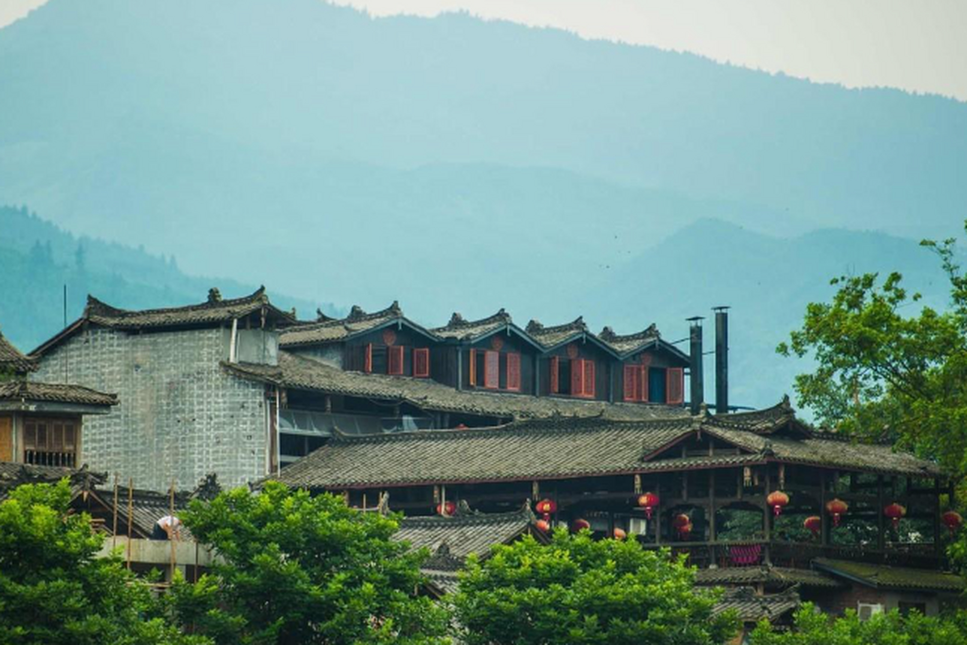 柳江古镇位于四川省眉山市洪雅县,是一个拥有800多年历史的古镇.