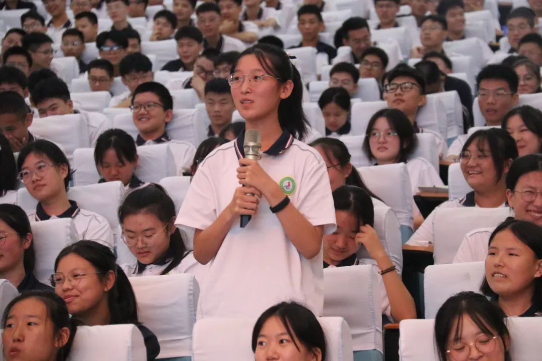 成武现代中学图片