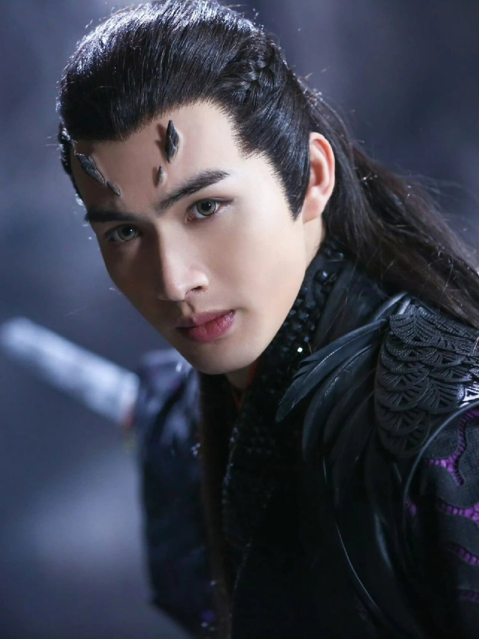 高颜值演员要趁着颜值巅峰多拍啊 张彬彬新剧开机,很多人吐槽造型差