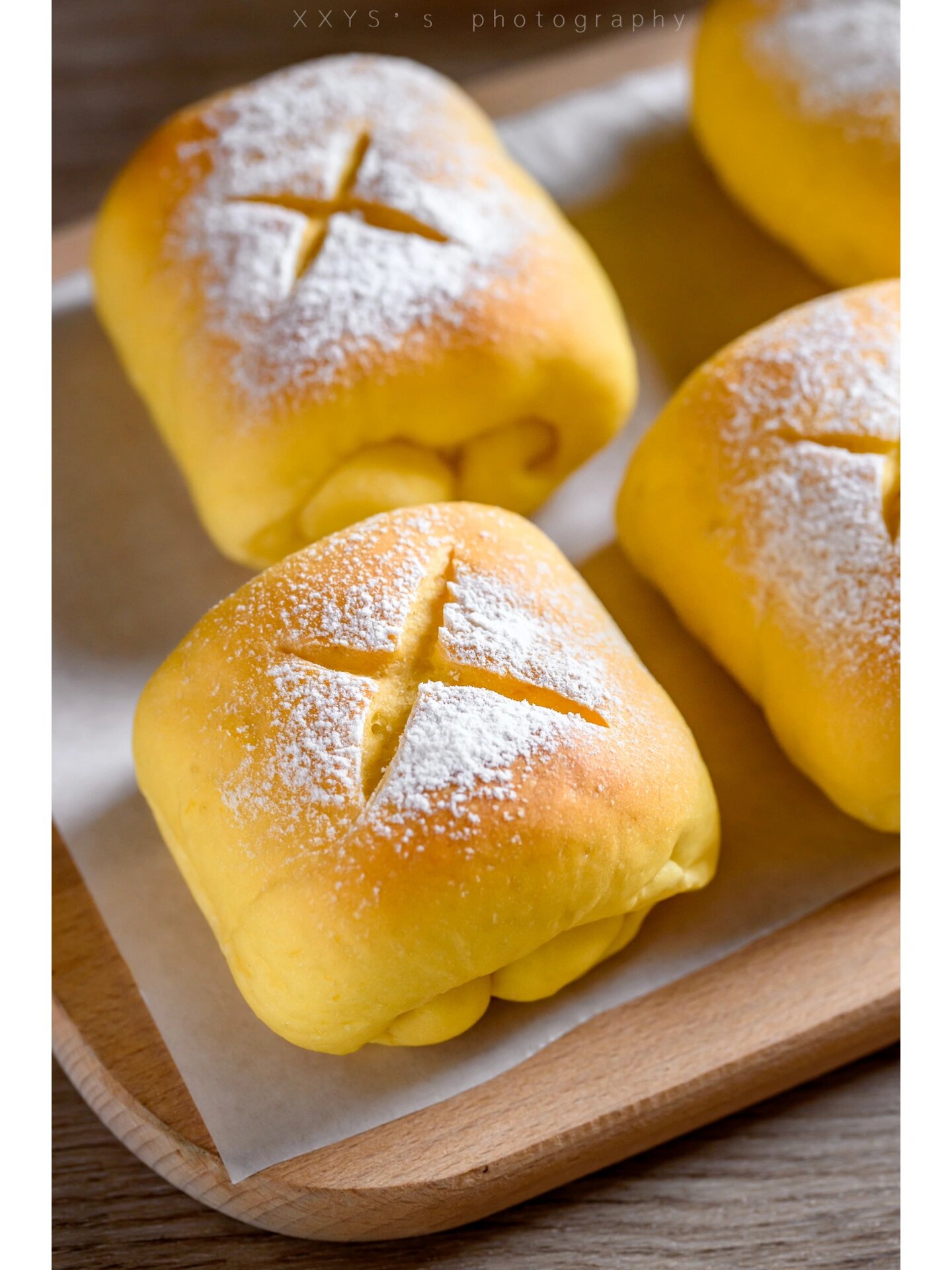 南瓜面包卷柔软香甜,软乎乎的早餐面包!