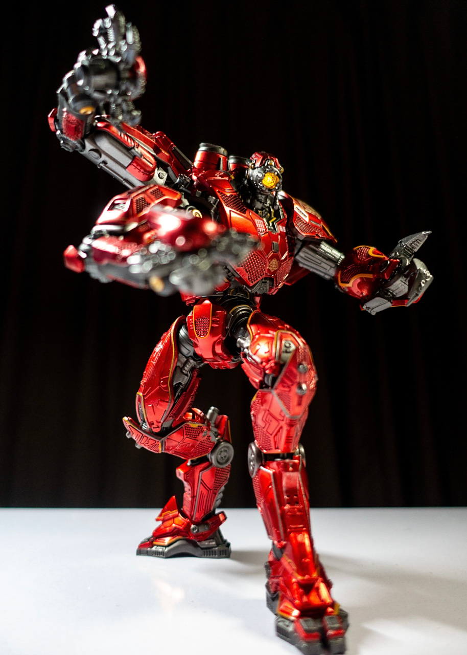 模型欣赏:灵机魂《环太平洋》暴风赤红,by 漫港湾.