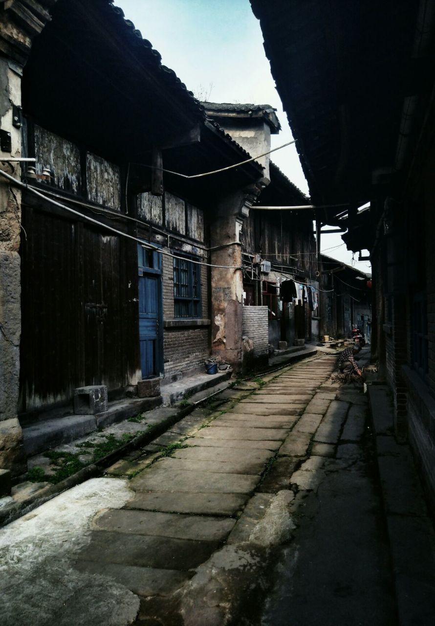 朱沱古镇,自古享有重庆长江上游商贸重镇之美称