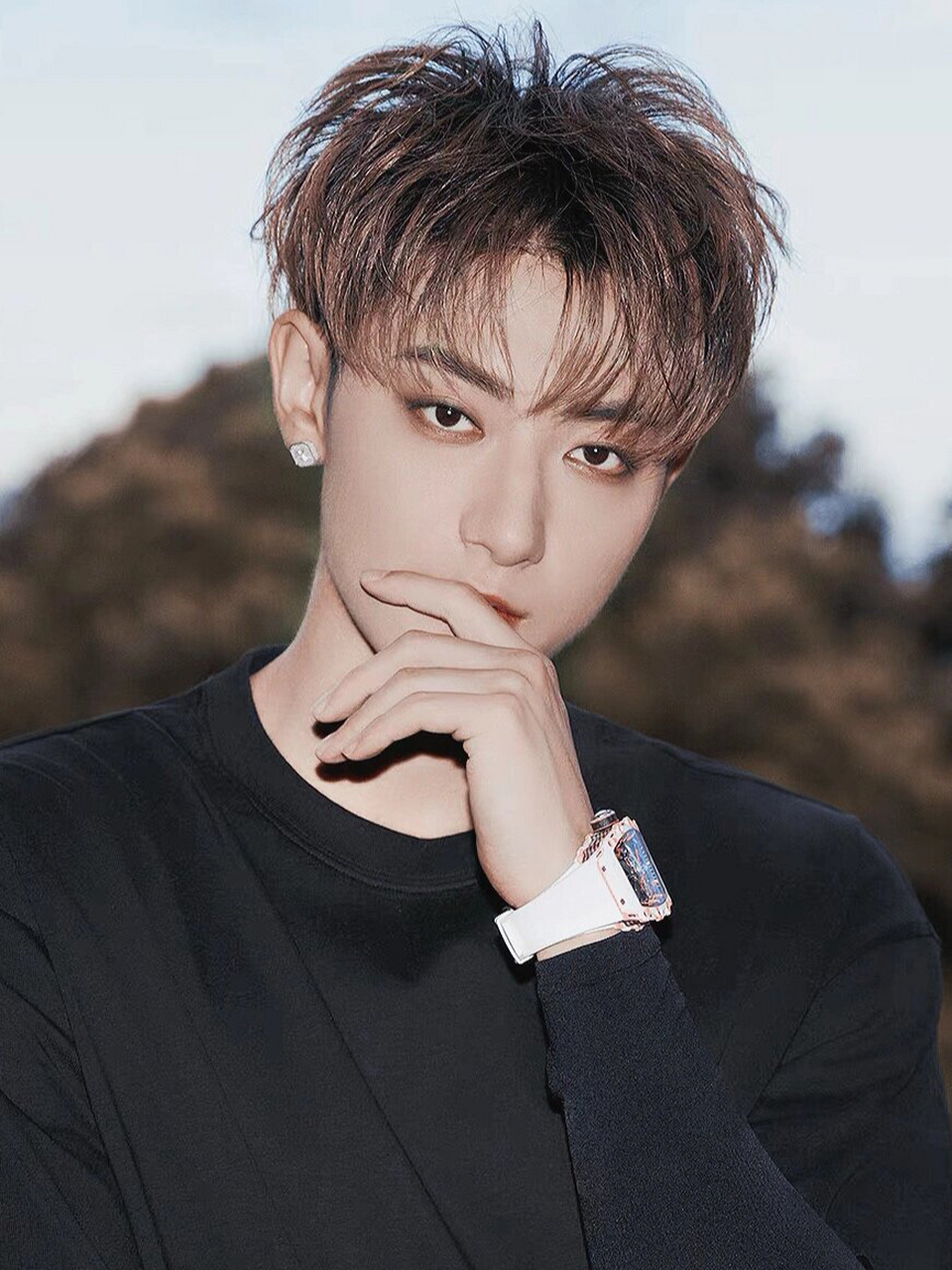 黄子韬大胆表白徐艺洋 浪漫爱情故事再次激情上演!