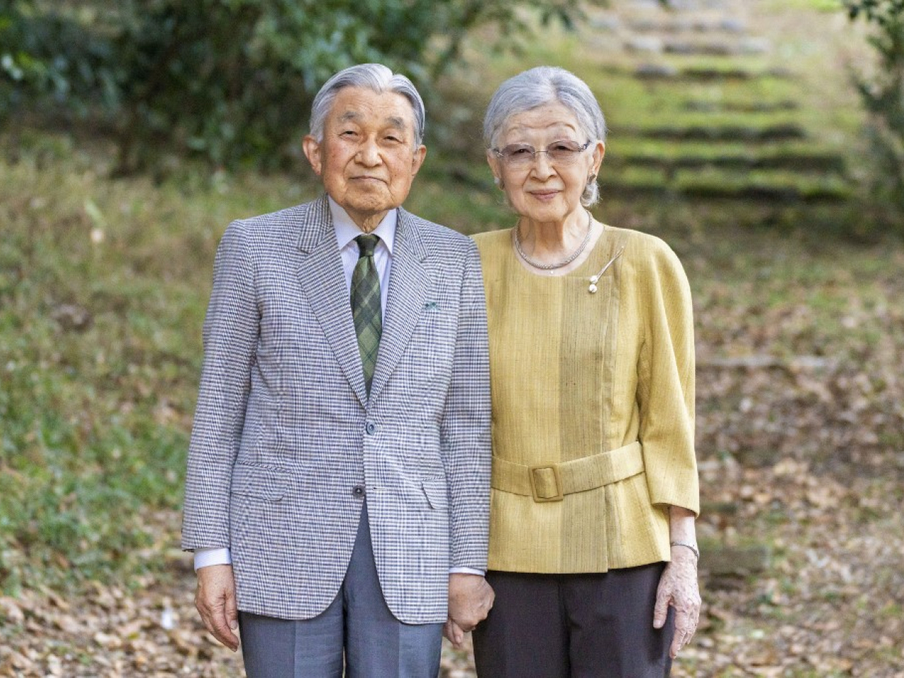 日本天皇生日图片