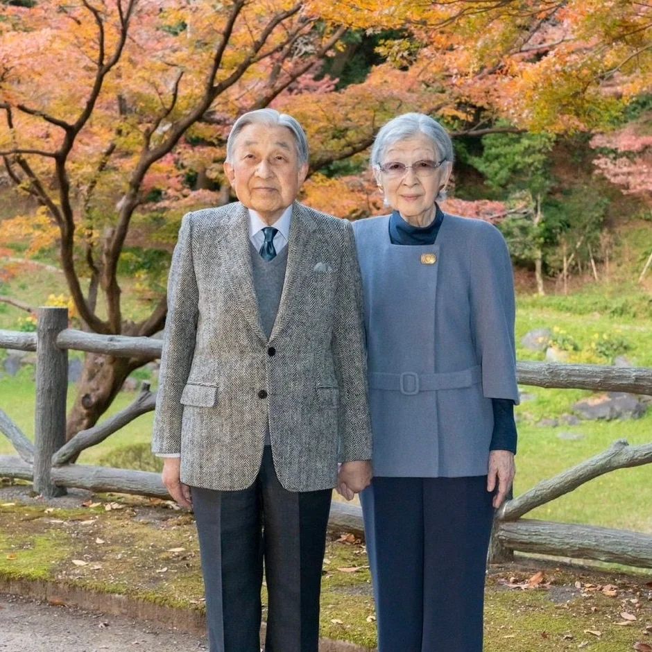 日本天皇生日图片