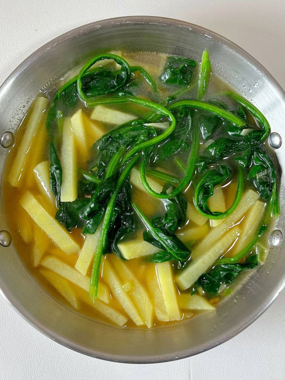 菠菜炖土豆图片