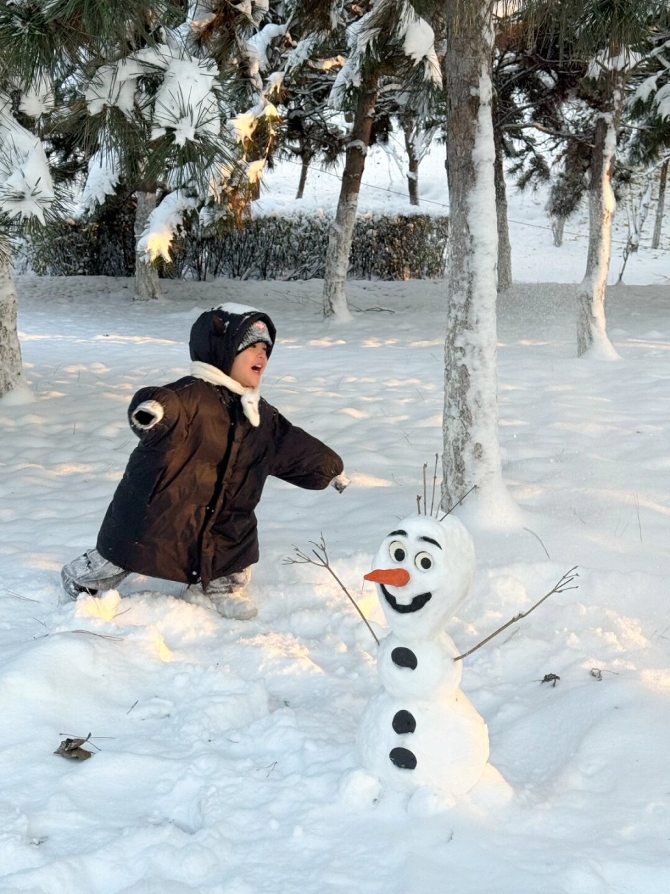 儿童堆雪人图片大全图片